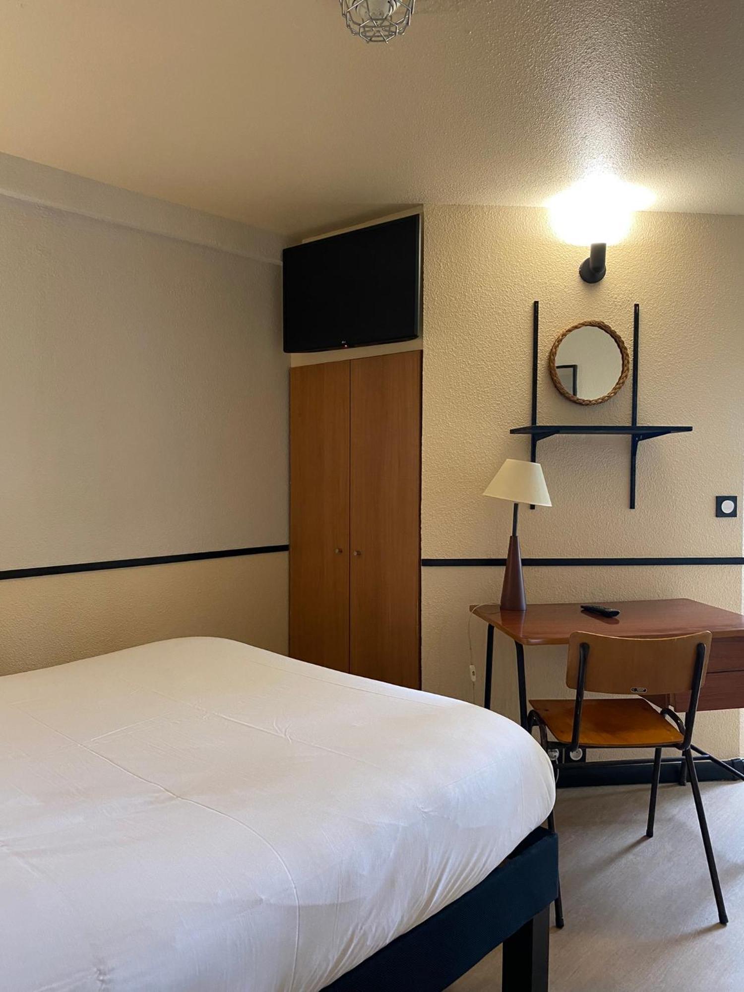 Greet Hotel Villeneuve La Garenne - Renove Exterior photo
