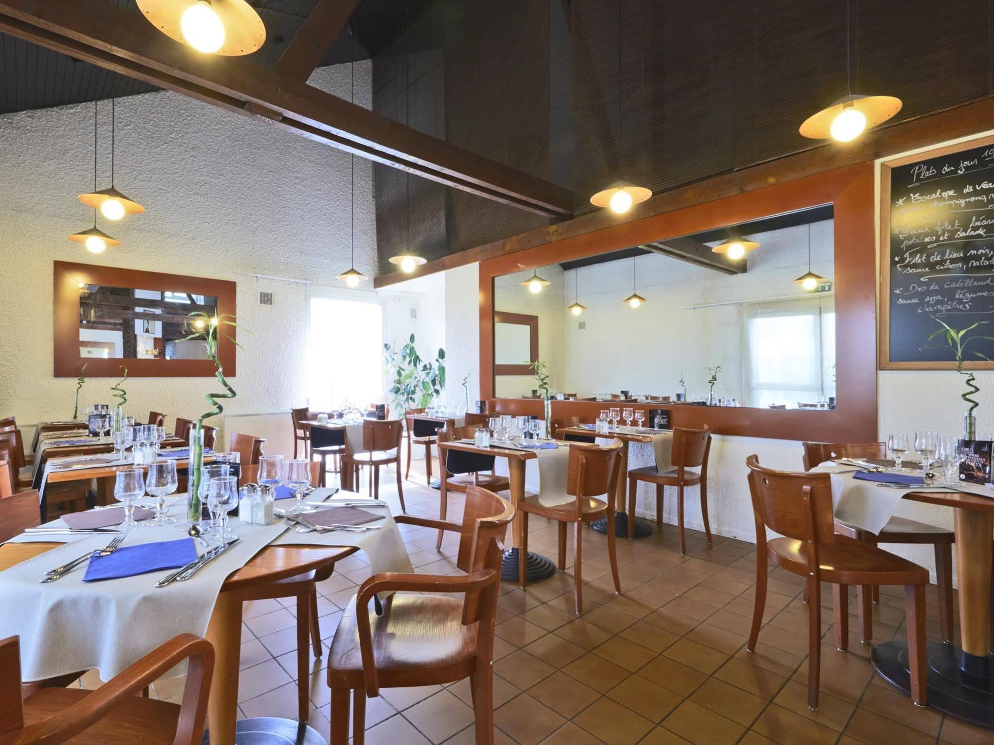 Greet Hotel Villeneuve La Garenne - Renove Exterior photo